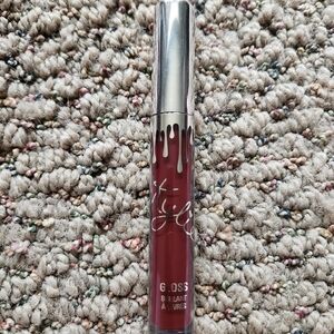Kylie gloss